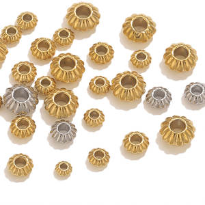 Cuentas espaciadoras acanaladas tipo rondel |   Cuentas de disco de calabaza de acero inoxidable chapadas en oro PVD de 18K <span class=keywords><strong>para</strong></span> la fabricación de pulseras, collares y joyas DIY - Product Image 4