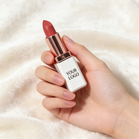 Maquillage OEM en gros, faible MOQ, rouge à lèvres crème mat vegan longue tenue et waterproof, marque privée, logo personnalisé