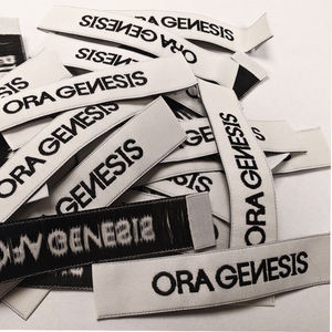 Etiquetas de Cuello Cosidas Personalizadas OEM/ODM con Logotipo Impreso, Diseño de Cuadros de Satén con Elementos de Puntos, Etiquetas de <span class=keywords><strong>Ropa</strong></span> Plegables - Product Image 5