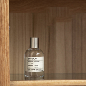 Çok Çeşitli Yüksek Kaliteli Kolonya Spreyleri Mevcuttur, İle Birlikte Uzun Süre Kalıcı Kokuya Sahip 100 ml Kadın Parfümleri. - Product Image 3