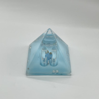 Boîte cadeau personnalisable en acrylique en forme de pyramide pour papier huilé liquide, figurine flottante, décoration de bureau
