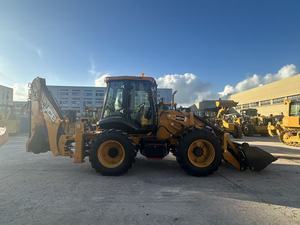 Nouvelle chargeuse-pelleteuse JCB4CX à quatre roues motrices avec bras rétractable, moteur diesel JCB d'origine, puissance Dieselmax, équipement de construction polyvalent - Product Image 2