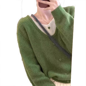 เสื้อสเวตเตอร์ไหมพรมพิมพ์ลายสีเขียวสไตล์ลำลองแบบเลเยอร์ ทรงหลวม สวมใส่สบาย ดีไซน์หรูหรา เนื้อผ้าหนา  สำหรับผู้หญิง  ฤดูใบไม้ร่วง ฤดูหนาว  สามารถปรับแต่งได้ - Product Image 4