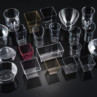 Gobelets en plastique transparents pour desserts, avec couvercles, de différentes tailles et formes, polyvalents pour mousse, pouding, gelée