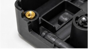 Insert fileté et écrou à pression en laiton haute résistance pour un emboîtement sécurisé dans les assemblages en plastique ou en métal - Product Image 4