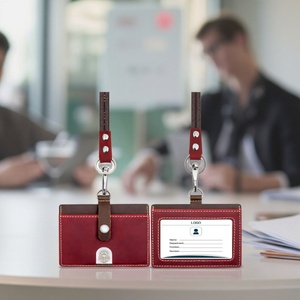 Porta Tarjetas de Identificación de Cuero Vacuno de Primera Calidad con Correa para el Cuello para Tarjetas de Visita Directamente de Fábrica - Product Image 1