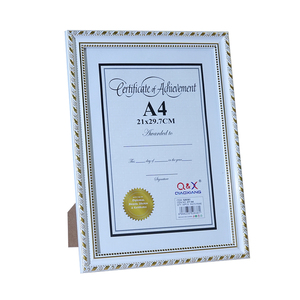 Портативная фоторамка из смолы формата А4 для декора стен, доступна оптом со склада - Product Image 1