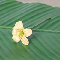 Vente en gros de fleurs artificielles en mousse EVA de 5 cm, fleurs Puakenikeni, pince à cheveux, décoration pour fête hawaïenne, accessoires pour femmes