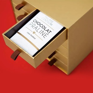 Luxury Custom Tông Kẹo Valentine Hộp Quà Tặng Sô Cô La Vuông Hộp Sô Cô La Tùy Chỉnh Với Bộ Chia Giấy - Product Image 4