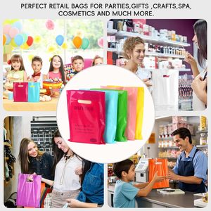 Sacs de shopping en plastique personnalisés avec logo imprimé, poignée découpée en LDPE, sacs cadeaux pour boutique de vêtements de détail - Product Image 6