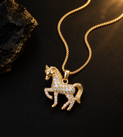 Collier pendentif cheval en laiton plaqué or 18 carats avec micro-pavé de pierres CZ, chaîne maille hip-hop, bijoux OEM ODM disponibles