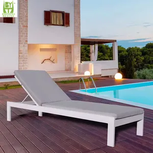 Nordic Style Customized Modern Design 5 Star Outdoor Hotel Furniture Luxury Resort Hotel pool side daybed