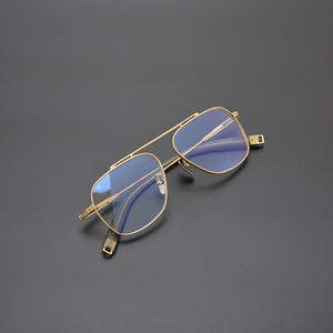 TFB 2025 titanio cuadrado oro elegante Vintage señoras hombres K2y estilo occidental gafas marco óptico - Product Image 2