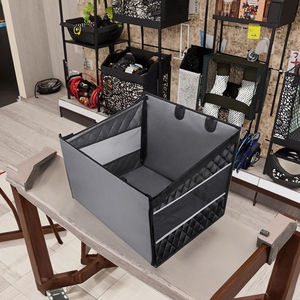 Transporteur de sécurité pour chien pliable imperméable en Oxford, fond rigide, extensible, grand siège de voiture, lit avec fenêtres en maille - Product Image 1