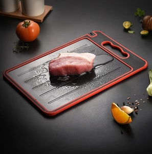 Plateau <span class=keywords><strong>de</strong></span> décongélation 4-en-1 pour viande congelée avec couteau intégré, râpe à ail et planche à découper - Product Image 6