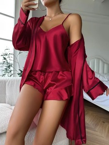 Nuovo Completo Pigiama Estivo da <span class=keywords><strong>Donna</strong></span> in Seta Ghiaccio a Tre Pezzi 2025: Camicia da Notte con Halter, Pantaloncini e <span class=keywords><strong>Abbigliamento</strong></span> Comodo per <span class=keywords><strong>Casa</strong></span> - Vendita all'Ingrosso - Product Image 6