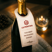Boîte en carton personnalisée pour étiquettes suspendues de bouteilles, emballage pour le branding et la présentation haut de gamme des bouteilles de vin et spiritueux