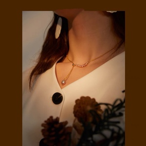 สร้อยคอรูปตัว Y ประดับมุกน้ำจืดธรรมชาติ สไตล์หรูหราอเนกประสงค์ สำหรับผู้หญิง ปี 2024 ดีไซน์เฉพาะกลุ่มวัยรุ่น - Product Image 4