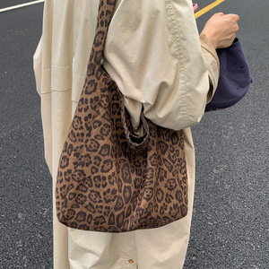 Sac à bandoulière en toile imperméable grande capacité pour femme, sac à main décontracté en toile de coton, sac de voyage fourre-tout - Product Image 4