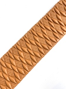 วัสดุหนังสังเคราะห์แบบยืดหยุ่นประดับเพชรทรงเพชรสำหรับรองเท้าแตะผู้หญิง - Product Image 5