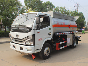 Camion-citerne spécialisé pour le transport de méthanol et d'éthanol - Product Image 3