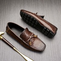 Nouveau modèle de mocassins en cuir véritable à semelle souple, respirants, confortables, résistants aux chocs, à enfiler, bout rond, chaussures de créateur