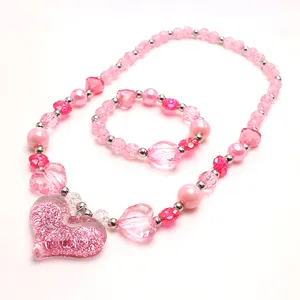 Dia dos Namorados Amor Coração Pingente Colar Bebê Meninas Rosa Elastic Beaded Pulseiras Jóias Set Kids Gift