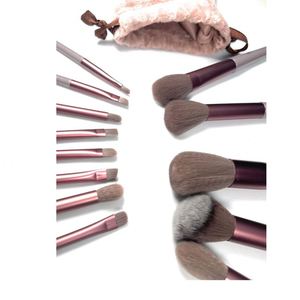 Factory Wholesale 13-Piece Professional Makeup <b>Brush</b> Concealer Mascara Face <b>Brushes</b> Artificial Fiber Plastic Handles Includes - Product Image 1