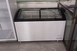 Congélateur coffre commercial 100-500 litres à 2 portes, refroidissement par air, pour supermarché, crème glacée, avec étagères réglables - Product Image 2