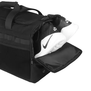 Mochila esportiva para homens, mochila de viagem e academia com logotipo personalizado de fábrica 45L à prova d'água