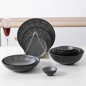 Set Peralatan Makan Gaya Jepang, Keramik Warna Putih dengan Desain Garis Persegi Hitam, Set Peralatan Makan Porselen, Piring Makan/Mangkuk Sup