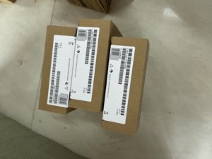 โมดูลเอาต์พุตแบบอนาล็อก Siemens PLC ของแท้ใหม่ 100% รุ่น 6ES7332-5HF00-0AB0 - Product Image 1