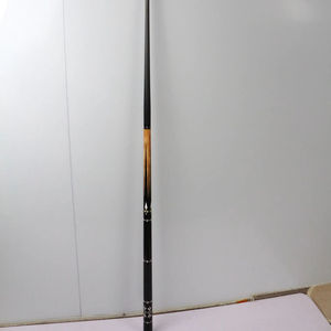 Queue de billard professionnelle en fibre de carbone, droite, stable, anti-déformation, pointe de 10,5-13 mm, personnalisée pour le billard américain, le snooker et le billard. - Product Image 1