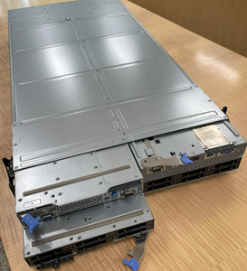 ThinkSystem SD535 V3 4. Generation AMD EPYC 1U1S 1,5TB Speicher mit 12x 128GB TruDDR5 RDIMMs Server - Product Image 6
