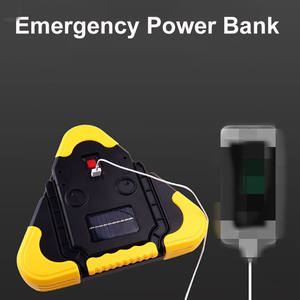 Lampe d'urgence solaire triangulaire en gros, portable, pour le camping et le travail, avec alarme de sécurité en cas de panne - Product Image 4