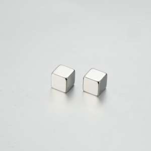 L10 * 10*10mm 네오디뮴 블록 자석 강한 소형 자석 희토류 원형 산업용 자석 모델 N42 N50 N38 - Product Image 4