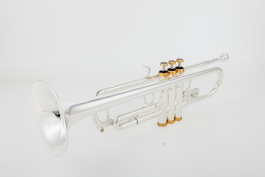 Trompette professionnelle en laiton plaqué argent avec clé de Sib, corps bicolore, embouchure inversée, design moderne pour performance en orchestre - Product Image 4
