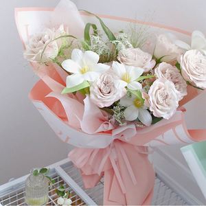 Papier d'emballage imperméable en PVC double face simple et élégant pour fleuristes, Saint-Valentin, Fête des Mères, matériel floral - Product Image 2