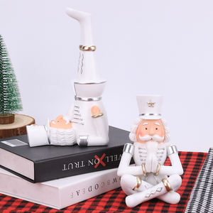 Redeco Neuartiges Elegantes Nussknacker-Figurenset aus Kunstharz in Yoga-Posen, Weihnachts-Dekoration für Zuhause - Product Image 4