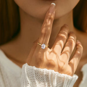 Anillos de compromiso de moissanita ovalados, Plata de Ley 925 chapada en oro de 18 quilates, anillo de promesa de diamante solitario creado en laboratorio para sus mujeres - Product Image 6