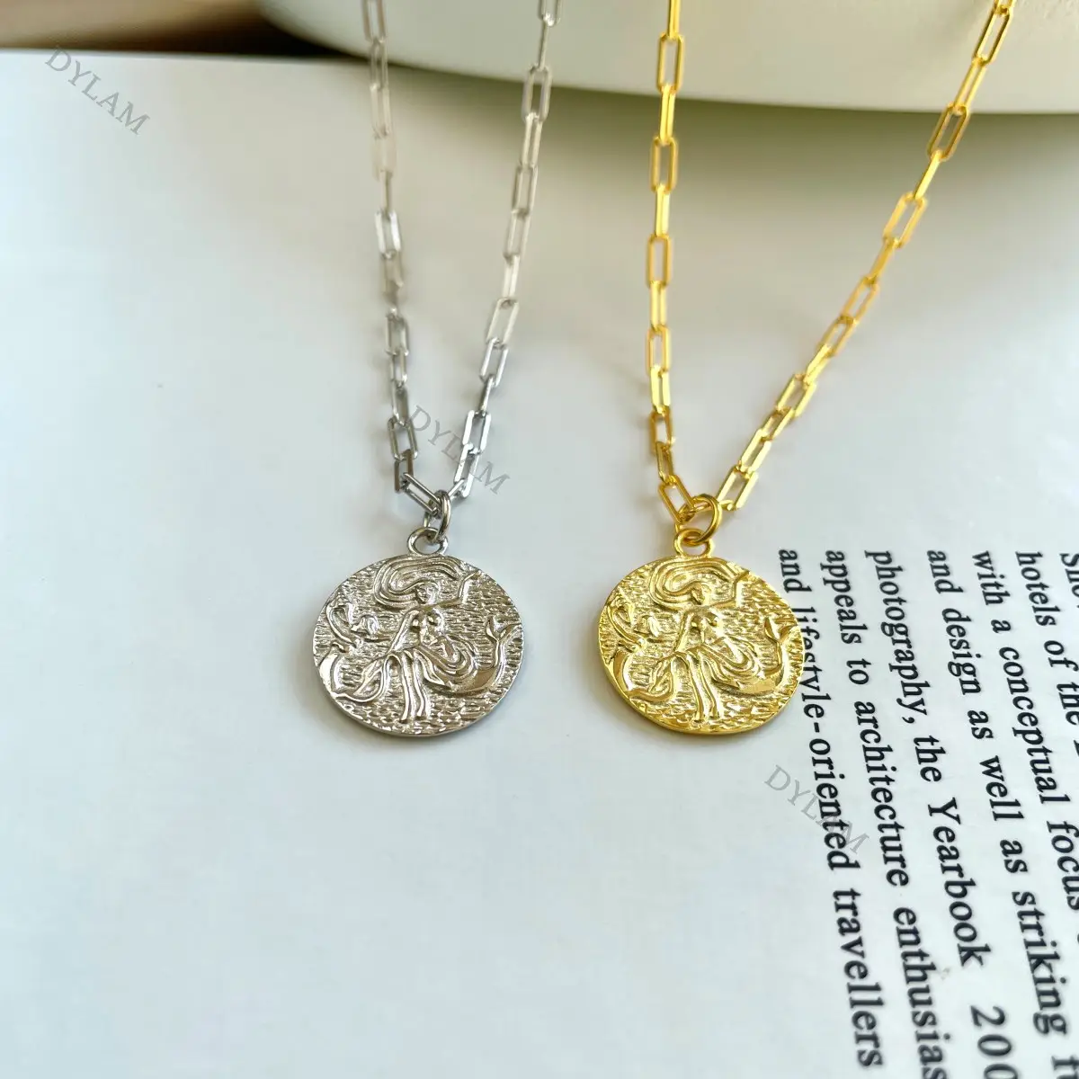 Chenghao 14K Gold Plated 316L Stainless Steel Elizabeth Coin Pendant Necklace Ball Chain ch000005 