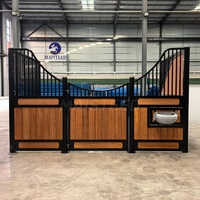 Vente en gros de boxes modulaires portables pour chevaux de 12 pieds en acier galvanisé, panneaux de stalles préfabriqués pour abri de chevaux, ferme, extérieur