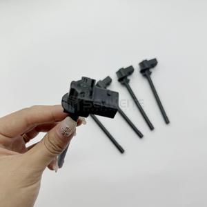 Sensor de nivel de líquido Senwitt 21271982 para piezas de excavadoras de maquinaria de construcción - Product Image 3