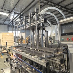 Высококачественная магнитная машина для количественного розлива вязких жидкостей, таких как напитки, фруктовые соки и эфирные масла, а также клея. - Product Image 4