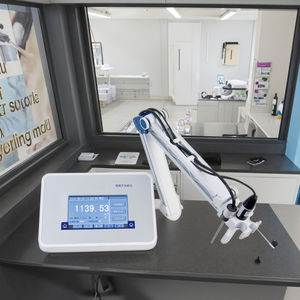 Analizador de iones de sodio para uso en laboratorio en industrias petroquímicas y petroleras - Product Image 1