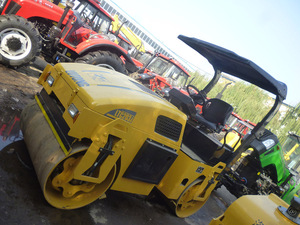 Lutong LTC203 3.5ton กลองคู่ปิดถนนมอนสเตอร์ถนนลูกกลิ้ง - Product Image 4