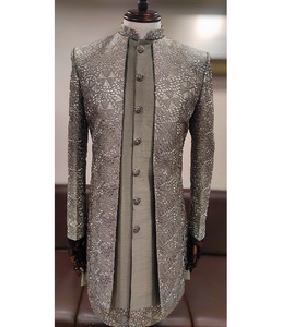 Conjunto Indowestern de diseñador para hombre con intrincado bordado de seda en estilo abierto Sherwani y Kurta Lo mejor para bodas y fiestas - Product Image 5