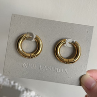 Cartes à boucles d'oreilles suspendues personnalisées avec logo en relief de qualité supérieure pour boucles d'oreilles pendantes