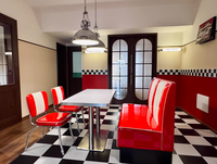 Canapé de style américain vintage pour les hôtels et les écoles, ensemble de tables et de chaises pour le restaurant, le thé au lait