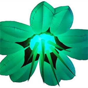 Décoration personnalisée de magasin de fête de scène d'événement Décoration de ballons roses géants Chaîne de fleurs gonflables avec lumière LED - Product Image 3
